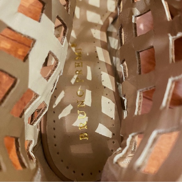 Bruno Premi Leather Cut Out High Heels - Picture 7 of 8